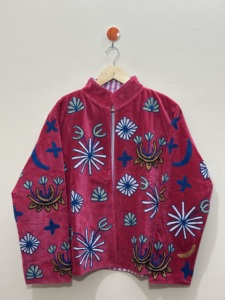 Veste d'hiver unisexe en velours avec broderie main motif tigre, style Suzani, en coton tricoté écologique et respirant, col rond, manches longues - Product Image 4