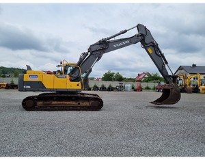 Excavadora de cadenas Volvo EC220D de alta calidad con cucharón de 8m de capacidad, motor, caja de cambios y bomba - Product Image 5