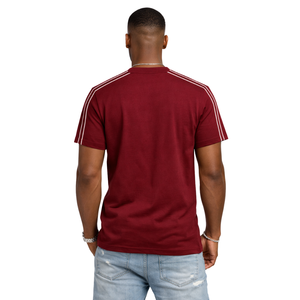 Maglietta Kappa Alpha Psi con lettere greche 1911, abbigliamento per fraternità greca Krimson con design classico, comfort premium e stile senza tempo - Product Image 2