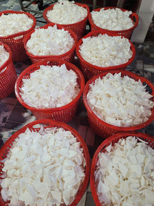 โรงงานผลิตมะพร้าวอบแห้งไขมันสูงจากเวียดนาม ผู้จัดจำหน่ายคุณภาพพรีเมียมราคาถูกสำหรับการส่งออก - Product Image 5