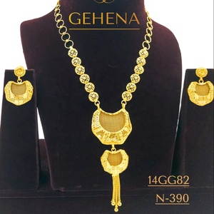 Conjunto de joyería de moda de Latón chapado en oro de 24 quilates de diseñador nueva moda 5 gramos collar largo corto pendiente anillo gargantilla clásica personalizada - Product Image 1