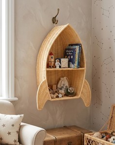 Étagère murale en rotin naturel artisanal en forme de fusée avec 2 compartiments à niveaux pour la chambre d'enfant, la crèche, le rangement à domicile - Product Image 4