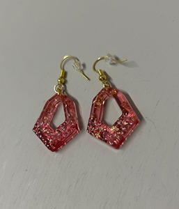 Pendientes de Resina Certificada, Pendientes de Resina Probados en Laboratorio, Pendientes de Resina con Acabado Liso, Precio de Fábrica al por Mayor, Artículo Hecho con Resina - Product Image 4