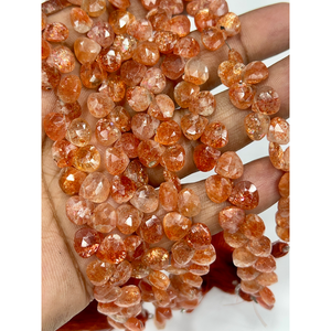 Cuentas facetadas de piedra solar natural AAA en forma de corazón, tamaño 6-7 mm aprox. Cadena de 8 Pulgadas - Product Image 1