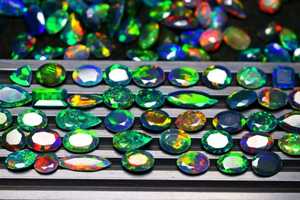 Lot de pierres précieuses d'opale noire éthiopienne naturelle à facettes, pierres brutes pour la fabrication de bijoux, fournisseur en gros, exportation mondiale B2B - Product Image 2