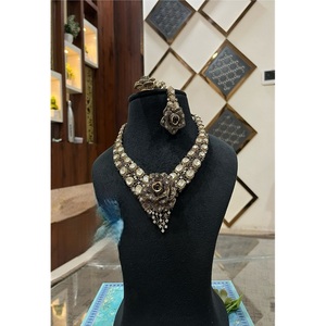 ชุดสร้อยคอและต่างหูประดับเพชรซีกอน CZ ชุบทอง 18K คุณภาพพรีเมียม ดีไซน์คลาสสิก เหมาะสำหรับงานหมั้น งานแต่งงาน และเป็นของขวัญ - Product Image 2