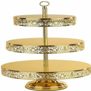 Support à dessert doré à 2 niveaux, orné d'un fin bord festonné en dentelle et d'une poignée circulaire, disponible à prix de gros. - Product Image 2