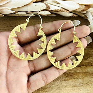 Pendientes Geométricos de Latón Tribal con Baño de Oro de 18k, Diseño de Rayos de Sol, para Mujer, Venta al por Mayor/OEM/ODM - Product Image 6