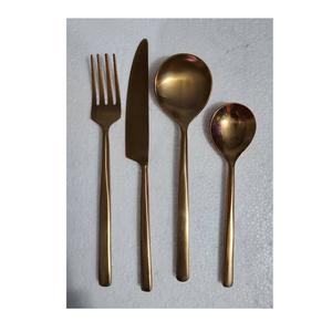 Juego de Cubiertos de Lujo de Acero Inoxidable Dorado de 4 Piezas, Acabado Espejo, Cuchara, Tenedor, Cuchillo, Borde Recto, Apto para Lavavajillas, Duradero - Product Image 4