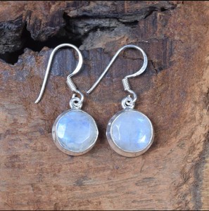 Pendiente colgante de plata de ley 925 auténtica piedra lunar arcoíris Natural redondo de 10mm corte facetado sólido de Plata de Ley 925 para mujer - Product Image 5