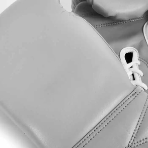 Gants de boxe Vibe cousus sur mesure avec logo OEM, gris clair, à lacets - Équipement professionnel d'entraînement pour sac de frappe lourd - Product Image 4