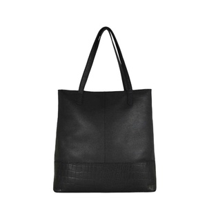 Sac fourre-tout en cuir véritable noir Croc Pebble Grain de style vintage fait à la main Tassel non doublé de haute qualité-Top fournisseur indien - Product Image 1