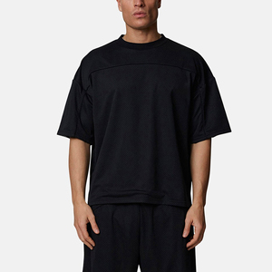 T-shirt à manches courtes en tricot respirant surdimensionné pour homme, noir uni, style sportif, col rond - Product Image 4