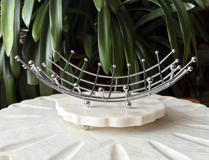 Minimalist Silver Metal <b>Basket</b> For <b>Table</b> Centerpiece Fruit <b>Basket</b> And Coffee <b>Table</b> Decorative Accent Wholesale From India - Product Image 1