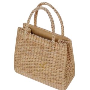Sac fourre-tout en paille de jacinthe d'eau fait main : Sac à main tissé au Vietnam - Product Image 1
