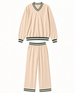 Ensemble de survêtement décontracté en molleton doux, pull oversize à col en V et pantalon large, personnalisable - Product Image 3