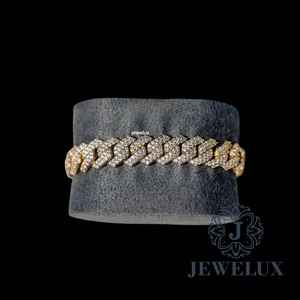 Nouveau bracelet tennis de luxe en diamants pour femme, pierres rondes et fermoir élégant, disponible au prix export. - Product Image 3