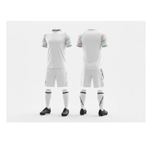 Uniforme de football sublimé – Uniforme léger et durable |   Tailles pour hommes, femmes et jeunes |   Vêtements de sport légers et à séchage rapide - Product Image 2