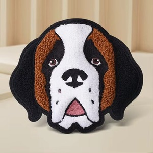 Parche Termoadhesivo de Chenilla Bordado con Cara de Perro en 3D, Forma Personalizada de PVC, Tela de Fieltro No Tejida, Decoración para Regalos - Product Image 1