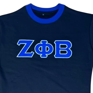 เสื้อสเวตเชิ้ตคอกลมลำลองลาย Zeta Phi Beta Z Phi B ของชมรมหญิงกรีกแบบกำหนดเอง พร้อมขอบสีน้ำเงินเข้มสำหรับใส่ในฤดูหนาว - Product Image 2