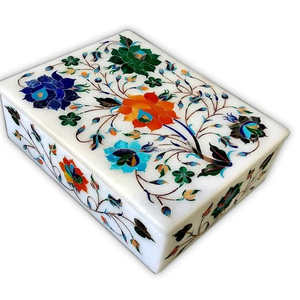 Joyero de mármol blanco y negro con logotipo personalizado, trabajo con incrustaciones de cerámica con piedras semipreciosas y nácar para embalaje - Product Image 5