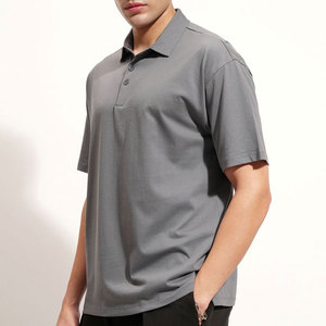 Camiseta Polo Oxford Gris de Manga Corta, Color Sólido, Corte Regular, Tejido de Tela, Diseño con Botones, Talla Grande, para Venta en Línea - Product Image 1