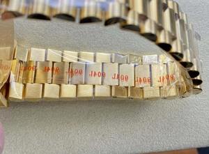 Montre pour femmes en acier inoxydable de luxe, à quartz analogique Seiko, étanche, avec placage or - Product Image 6