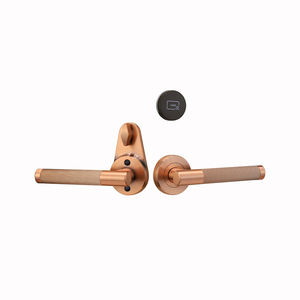 Serrure de porte intelligente pour hôtel, conception en bois grainé, personnalisée par l'usine OEM, déverrouillage par <span class=keywords><strong>carte</strong></span> RFID - Product Image 1