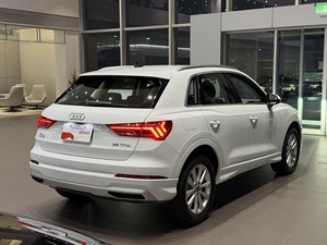 รถยนต์มือสอง Audi Q3 35TFSI Advanced ปี 2023 - Product Image 2