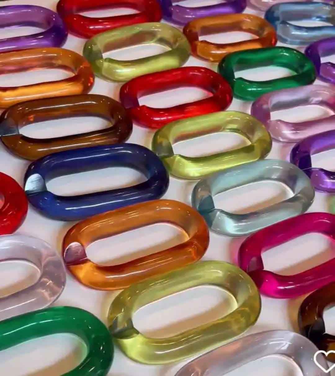 เช่นเดียวกับภาพ