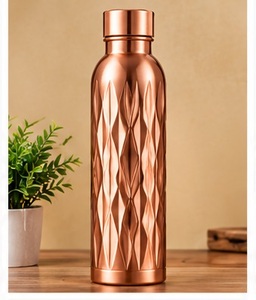 Bouteille d'eau en cuivre pur martelé artisanal indien, finition or rose brillant, gourde d'hydratation en gros - Product Image 6