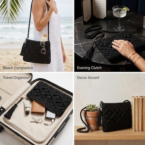 Sac à bandoulière en macramé rose tissé à la main de style moderne avec franges à pompons, petit sac de plage à bandoulière pour femmes au meilleur prix - Product Image 3