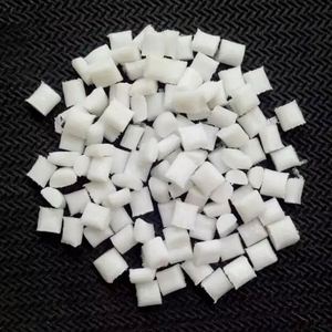 Top Quality Plastic Pet Resin Material Wholesale Bottle Grade Pet Resin IV 0.80 0.84 - Product Image 5