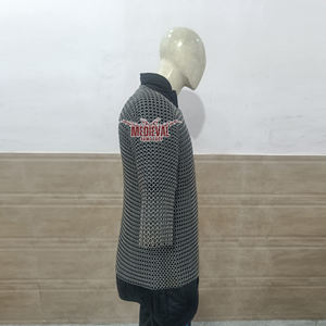 Haut de gilet médiéval en maille de fer 10 mm en acier doux à anneaux boutés, armure de chevalier historique, équipement de reconstitution historique de haute qualité pour adultes - Product Image 4