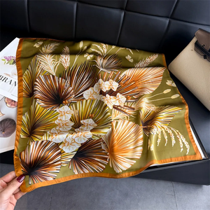 Nouveau Foulard Carré Femme Effet Soie, Foulard de Cou, Bandeau Imprimé, Nouveaux Châles et Écharpes Printemps - Product Image 4