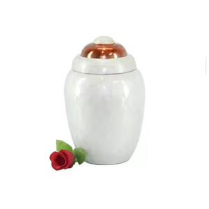 Urne funéraire de luxe en métal blanc en gros, pot commémoratif avec motif floral de lys orange et finition émaillée polie - Product Image 2