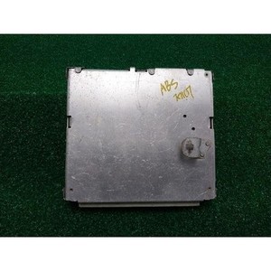 300 ECU y Módulos de Computación Usados 8954030392 - Product Image 1