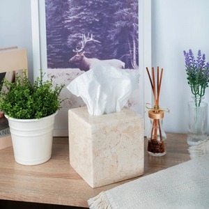 Dispensador de Papel Higiénico de Mármol Crema de Lujo, Decoración Contemporánea para Baño, Dispensador de Papel Higiénico Cuadrado de Piedra Sólida Premium - Product Image 3