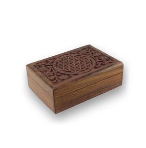 Boîte de rangement en bois finition antique pour un intérieur classique et une présentation décorative - Product Image 4