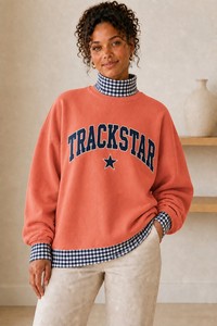 Sudadera de cuello alto para mujer Coral, azul marino con ribete de guinga blanca, estilo universitario con letras y estrellas, Trackstar, personalizada, marca privada, tipo jersey. - Product Image 1