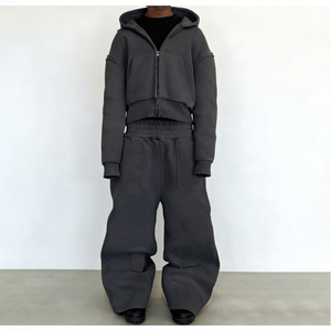 Ensemble de survêtement ample et oversize à fermeture éclair sur le devant, avec sweat à capuche à épaules tombantes et pantalon de jogging à jambes larges, taille élastique, style streetwear tendance - Product Image 1