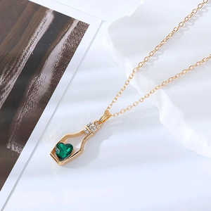 PRAO Heart-Shaped Emerald Crystal Necklace Anti-Tarnish - Product Image 1