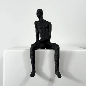 รูปปั้นเหล็กสไตล์โมเดิร์นแบบนั่ง รูปทรงนามธรรมเรียบง่าย เหมาะสำหรับตกแต่งห้องทำงานหรือสตูดิโอสร้างสรรค์ จากอินเดีย - Product Image 2