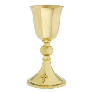 Cáliz Religioso de Latón Hecho a Mano para Comunión y Suministros de Iglesia - Product Image 1
