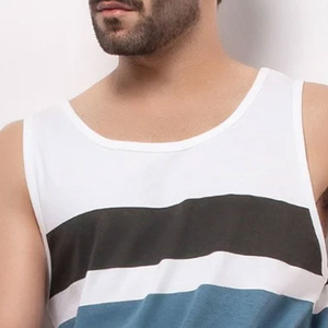 Camiseta sin mangas para hombre, estilo casual de punto, transpirable, 100% algodón, logotipo frontal, diseño liso, personalizable, hecho en Pakistán - Product Image 3
