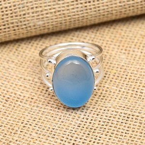 Anillo de Calcedonia Azul, Plata de Ley 925, Joyería de Piedras Preciosas Hecha a Mano, Regalo para Ocasiones Especiales - Product Image 1