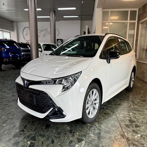 Toyota Corolla Touring Sports 18 Hybride Édition Business, Véhicule Utilitaire Hybride d'Occasion, Voiture Familiale Économe en Carburant - Product Image 2