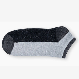 Premium Custom Cotton Unisex <b>Crew</b> <b>Socks</b> Breathable Casual Sports <b>Socks</b> For Men And <b>Women</b> Custom Logo Wholesale - Product Image 4