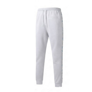 Ensemble de survêtement léger pour homme, vêtements de sport performants pour les séances d'entraînement quotidiennes et la course à pied - Product Image 4