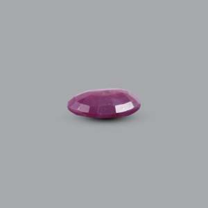 Natural African Ruby 3.95 Carat Oval Cut Loose Gemstone for Fine Jewelry - Product Image 3